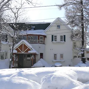 *** Bed & Breakfast Locomotion Japan